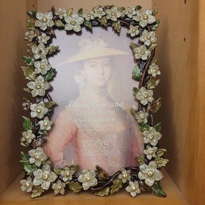 Two's Company 4x6 Floral Garland Crystal Frame